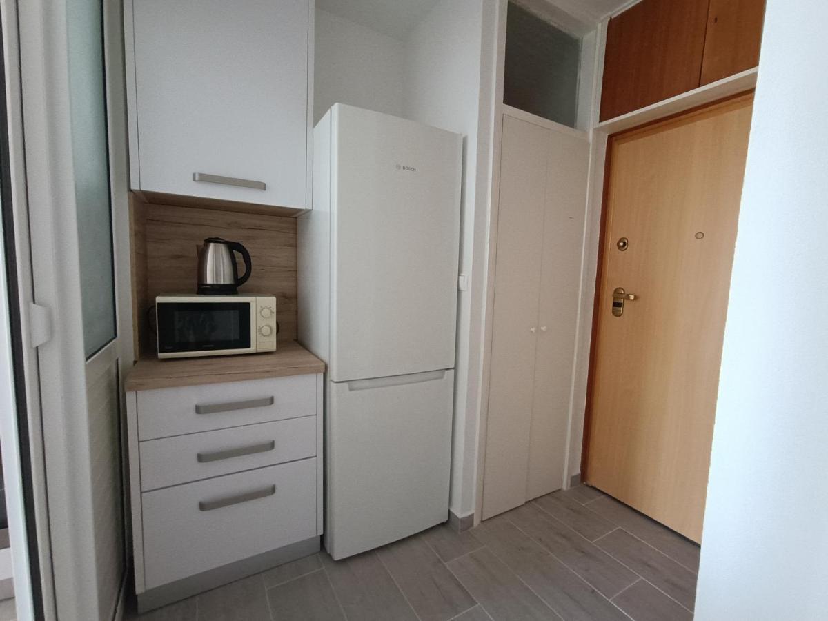 View Apartment *